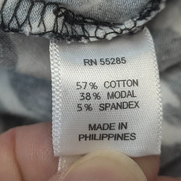 Express Size Medium Sleeveless Cowlneck in Zebra Print - Picture 11 of 16